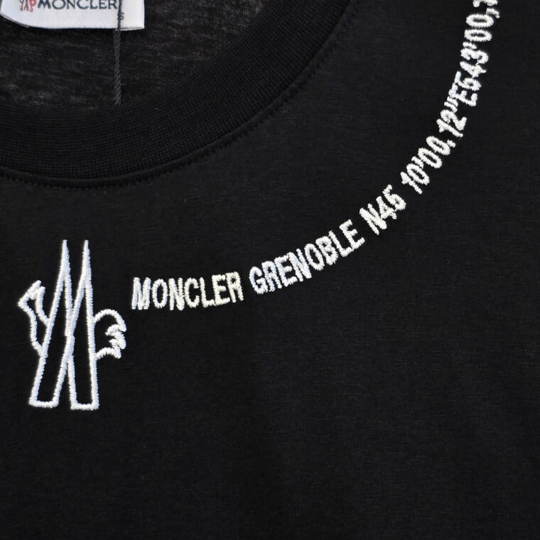 Bluzë Moncler