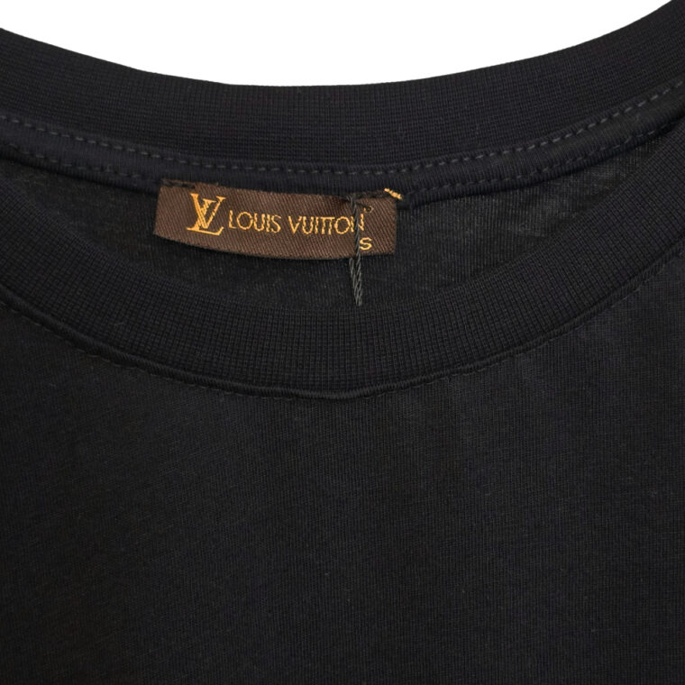 Bluzë LV