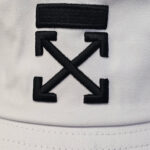 Kapele Off White