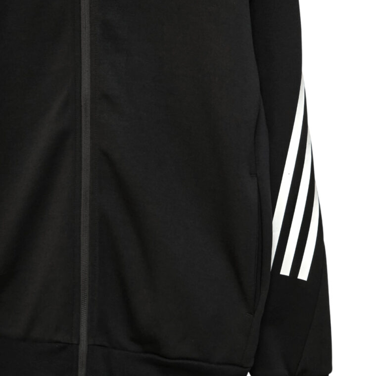 Kostum Adidas