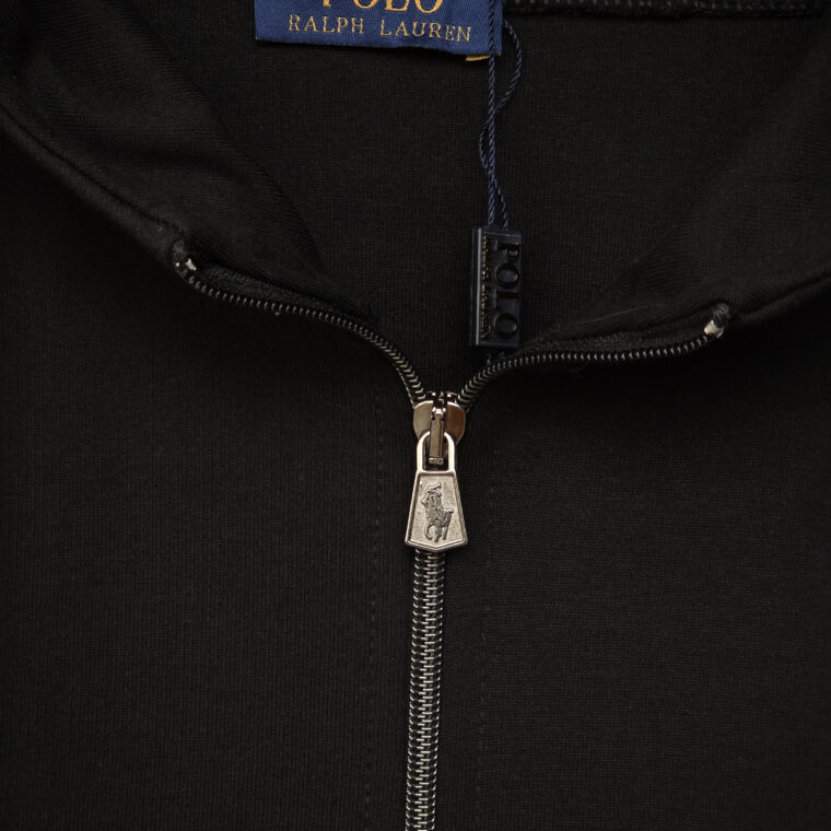 Kostum Polo