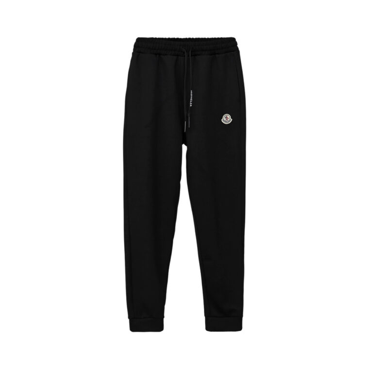 Kostum Moncler