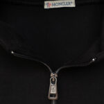 Kostum Moncler