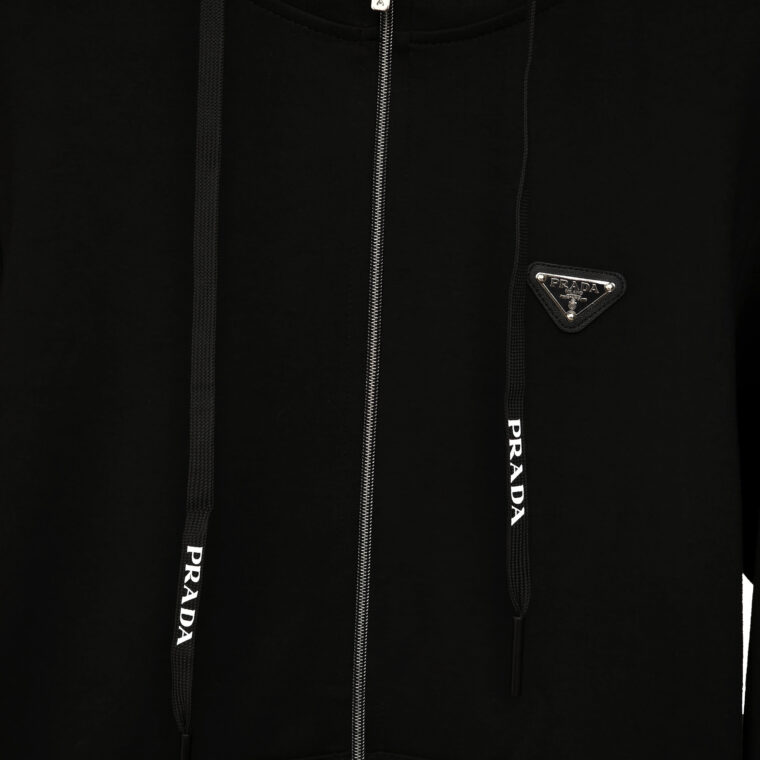 Kostum Prada