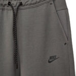 Kostum Nike Tech
