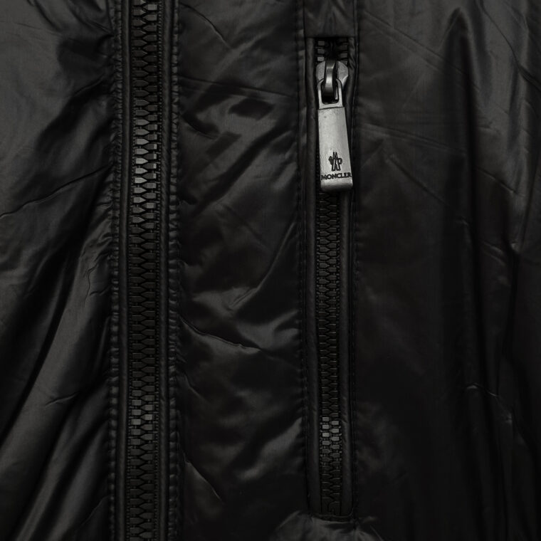 Xhup Moncler
