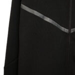 Kostum Nike Tech