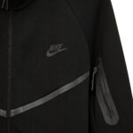 Kostum Nike Tech