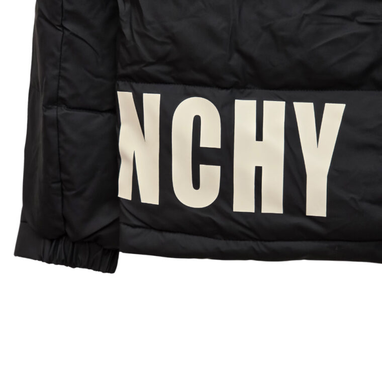 Xhup Givenchy