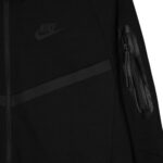 Kostum Nike
