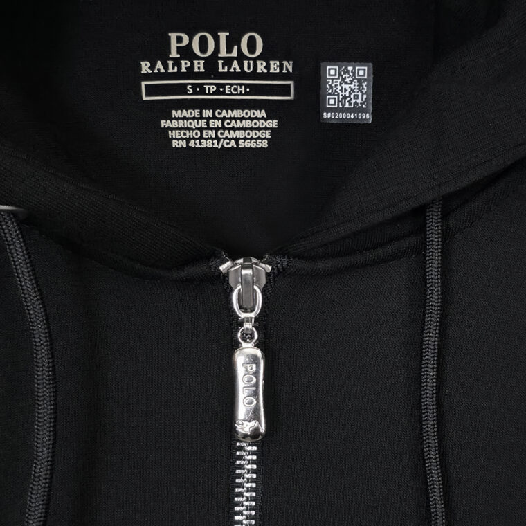 Kostum Polo