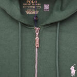 Kostum Polo