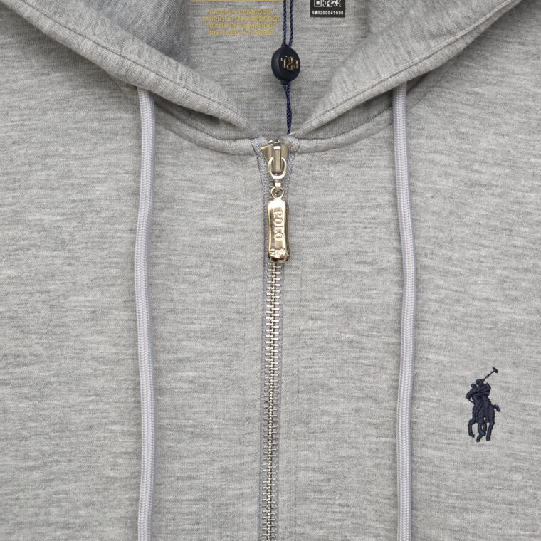 Kostum Polo