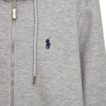 Kostum Polo