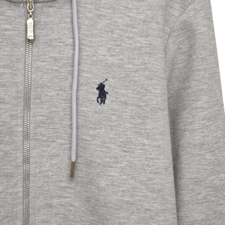 Kostum Polo