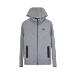 Kostum Nike Tech