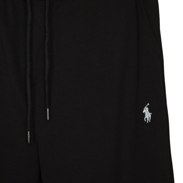 Kostum Polo