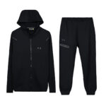 Kostum Under Armour