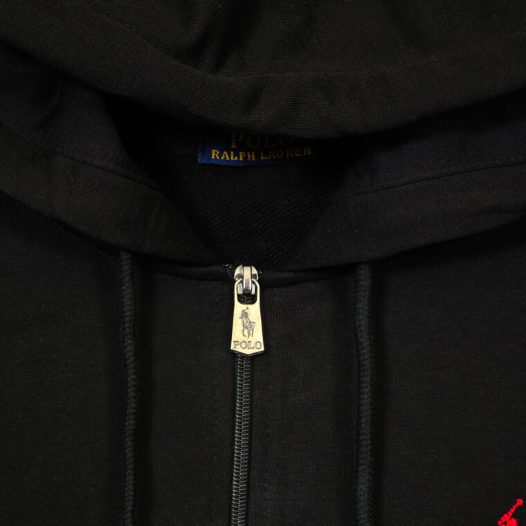 Kostum Polo