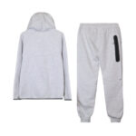 Kostum Nike Tech