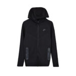 Kostum Nike Tech
