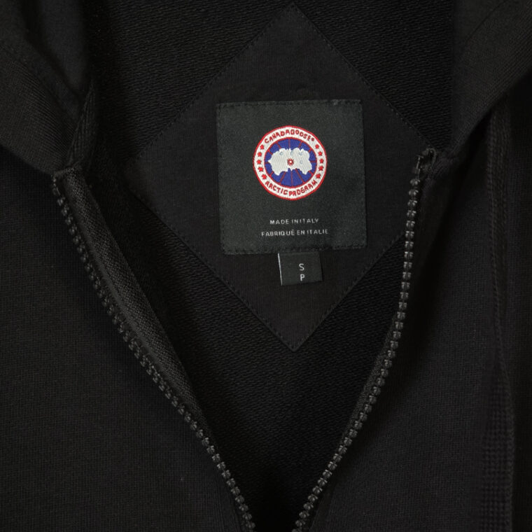 Kostum Canada Goose