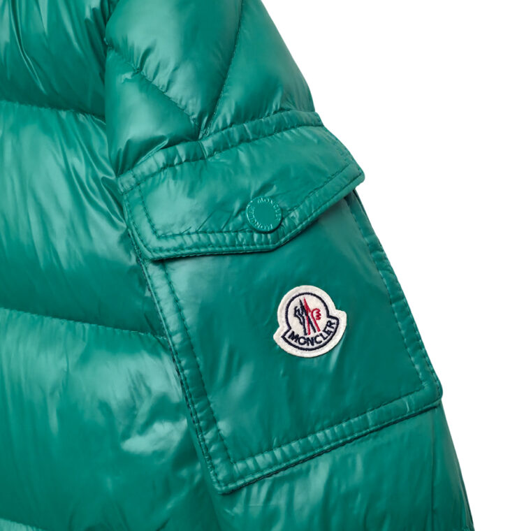 Xhup Moncler