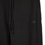Kostum Nike Tech