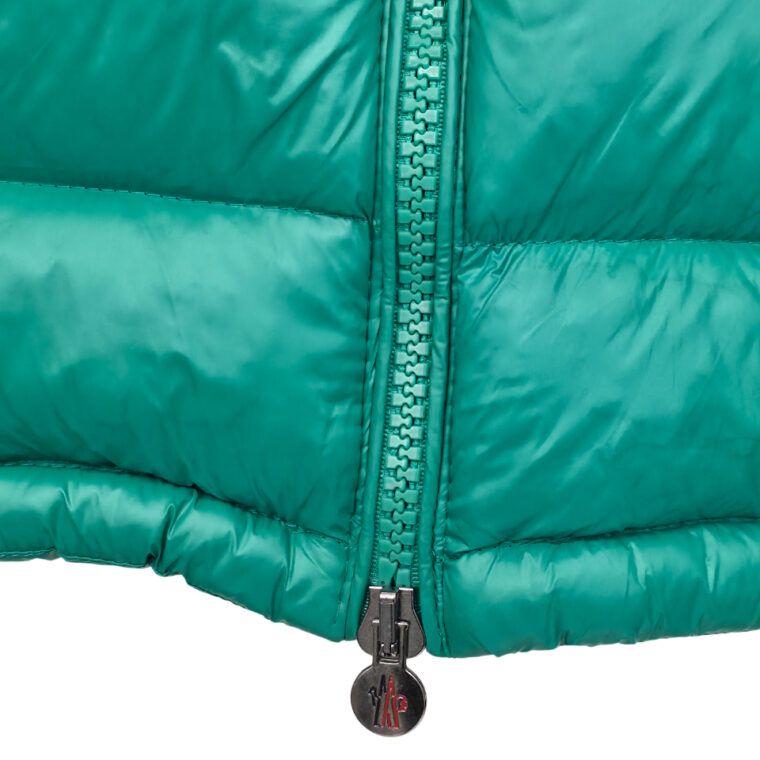 Xhup Moncler