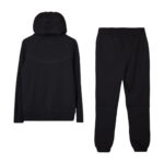 Kostum Nike Tech