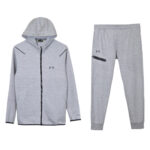 Kostum Under Armour