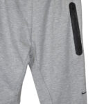 Kostum Nike Tech