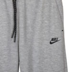 Kostum Nike Tech