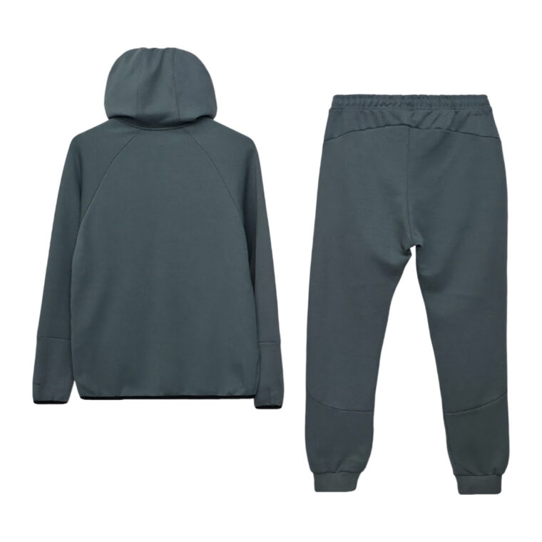 Kostum Under Armour