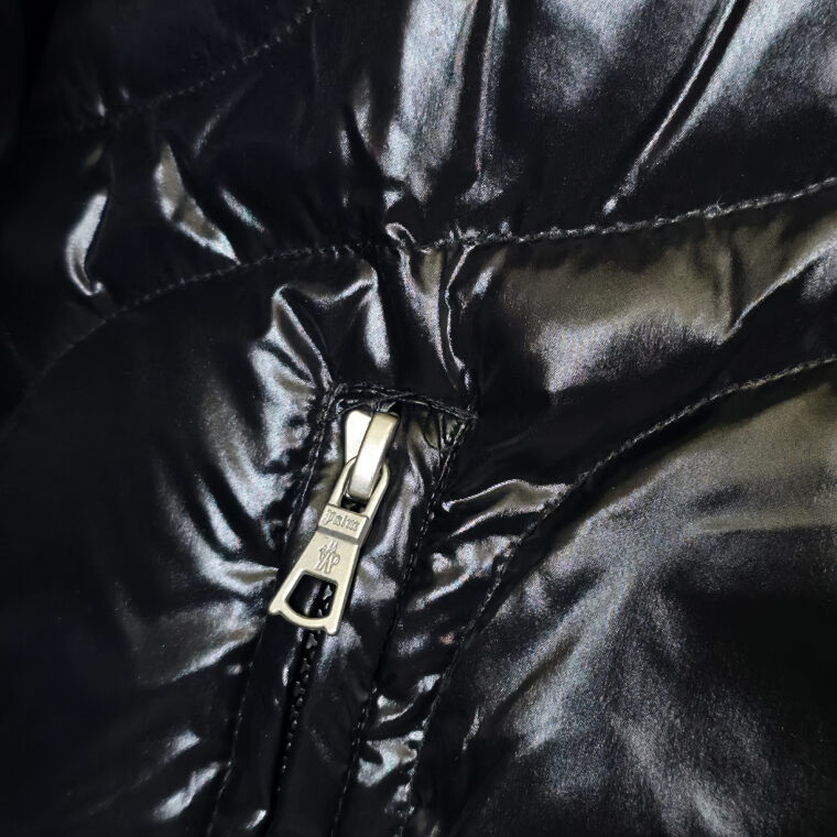 Xhup Moncler
