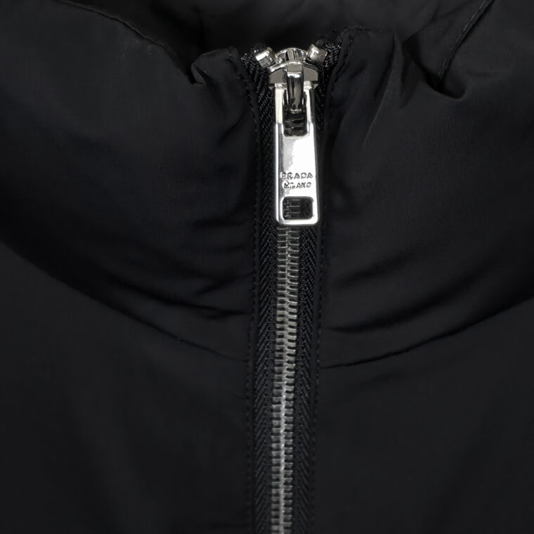 Xhup Prada