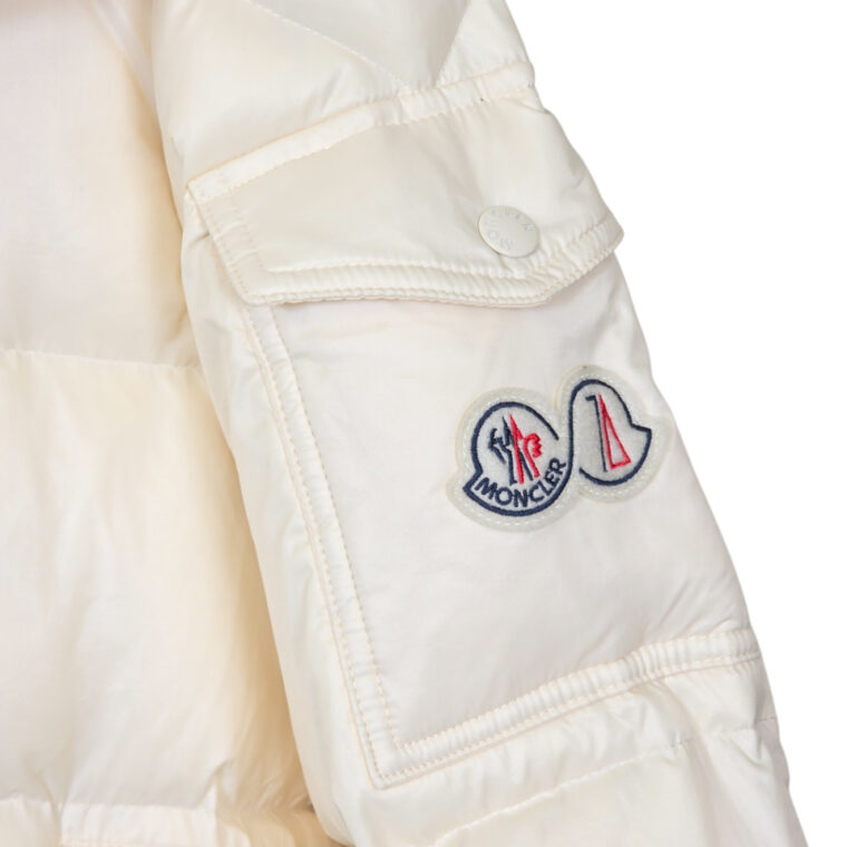 Xhup Moncler