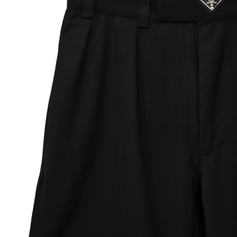 Pantallona Prada
