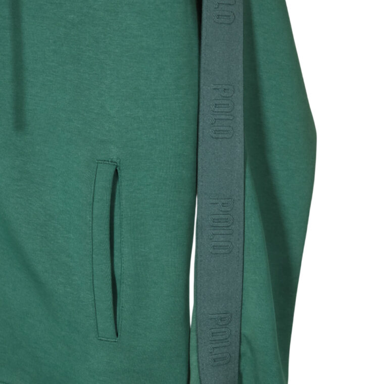 Kostum Polo