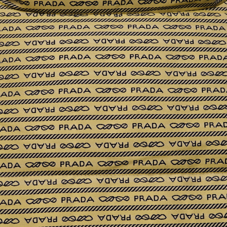 Xhup Prada