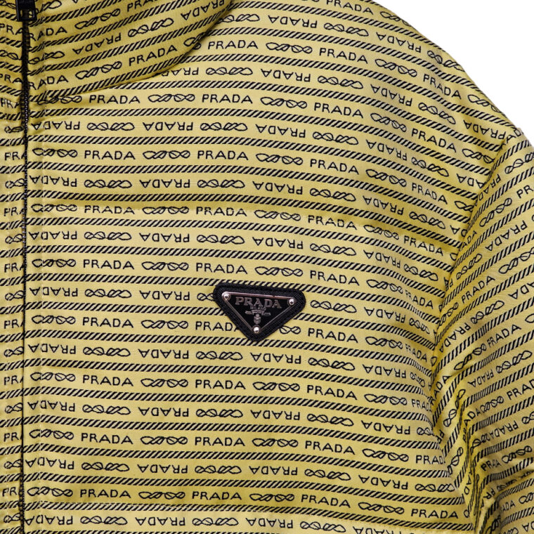 Xhup Prada
