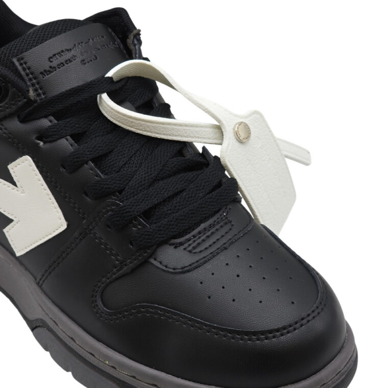 Atlete Off White