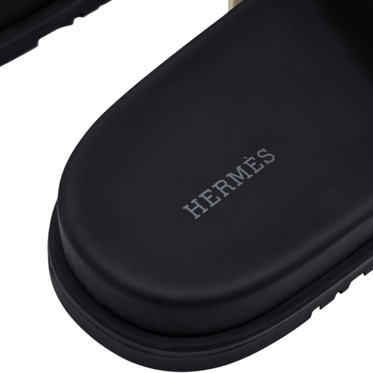 Shapka Hermes