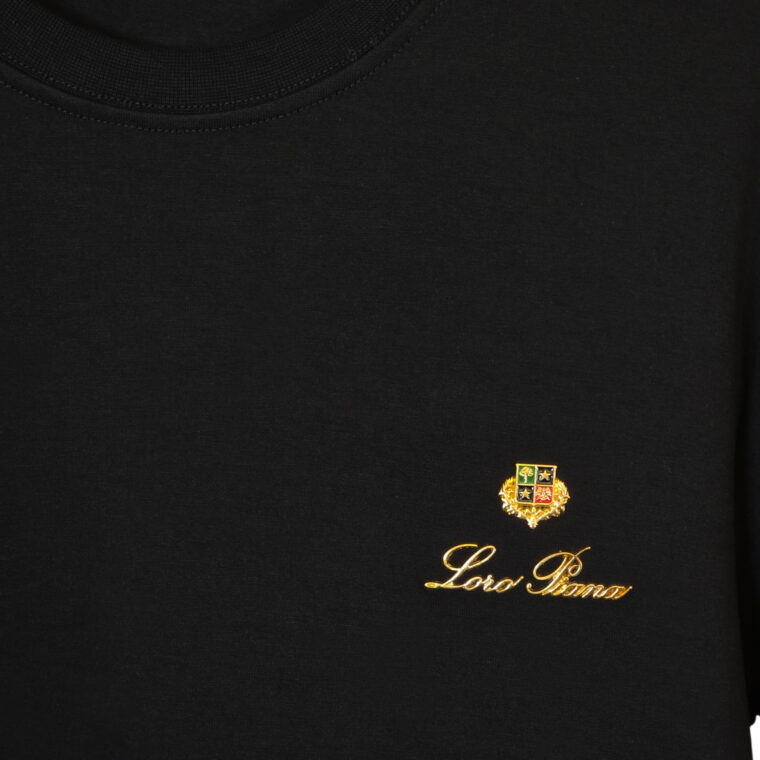Kostum Loro Piana