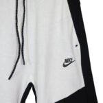 Kostum Nike