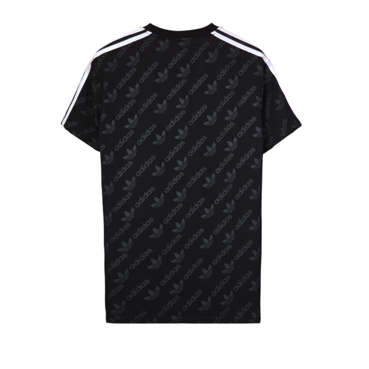 Kostum Adidas