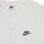 Kostum Nike