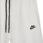 Kostum Nike