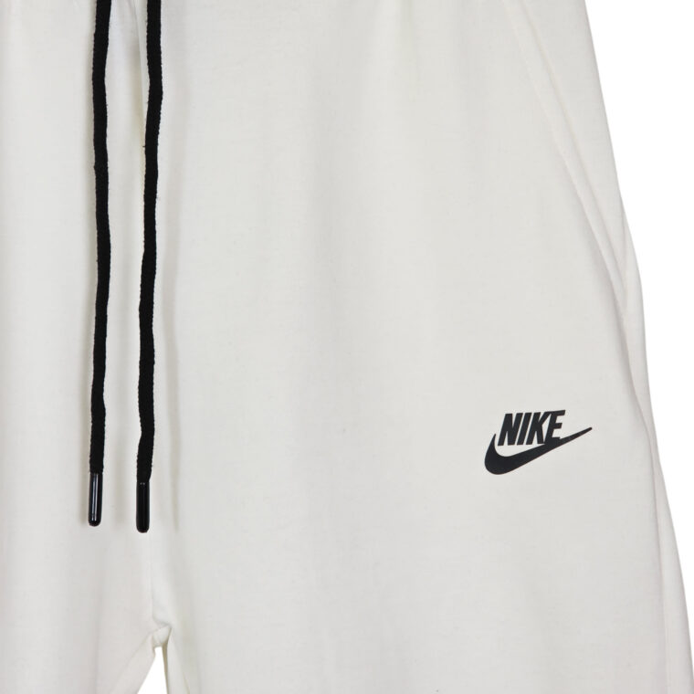Kostum Nike