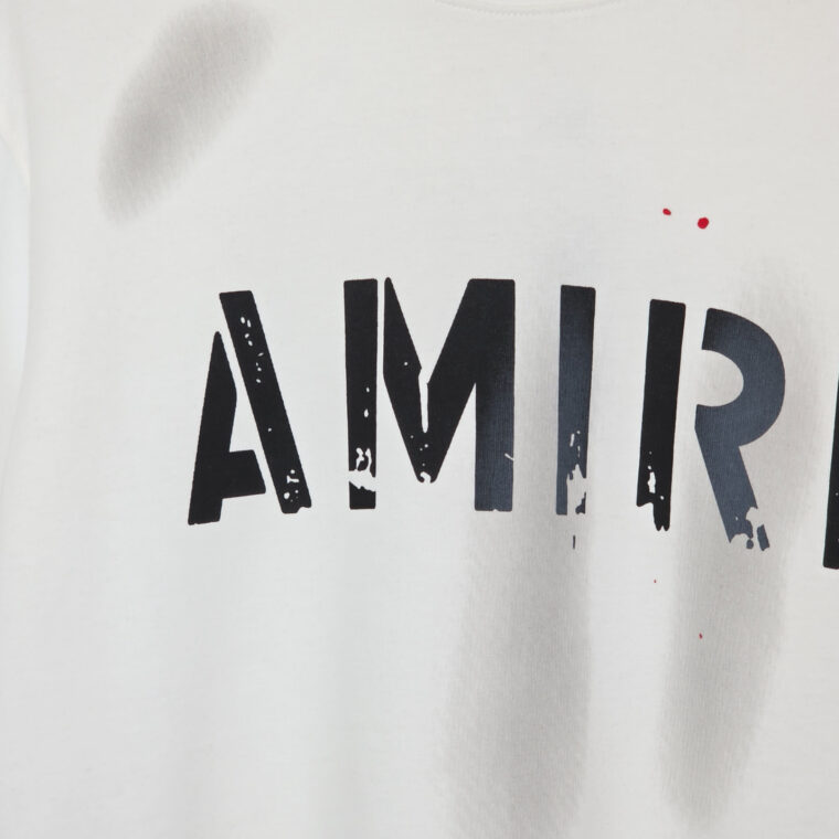 Kostum Amiri